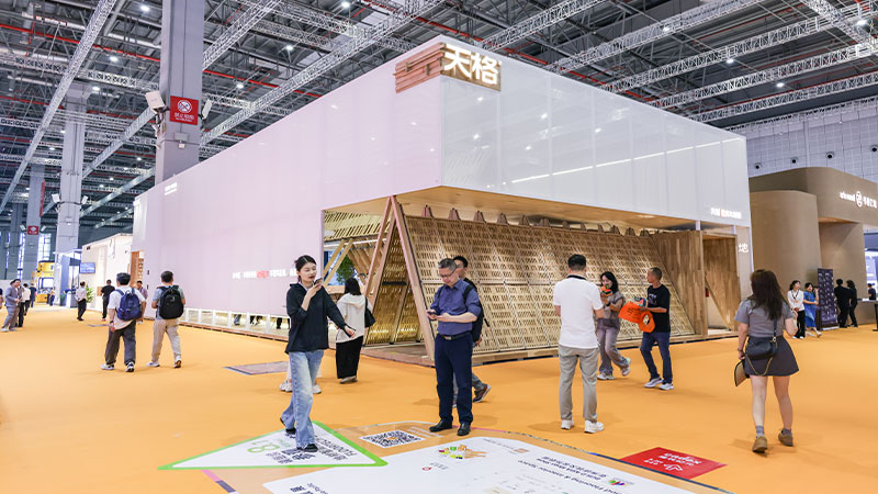 反內(nèi)卷式競爭 倡高質(zhì)量發(fā)展｜天格攜高端地板加高端設(shè)計(jì)領(lǐng)秀2025上海地材展